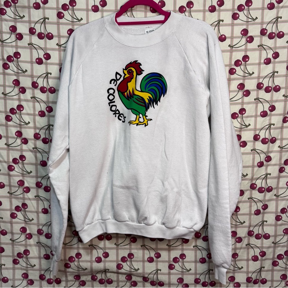 Fruit of the Loom “De Colores” White Sweatshirt with Colorful Rooster Design